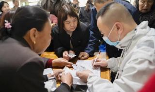 心连百姓情系人民