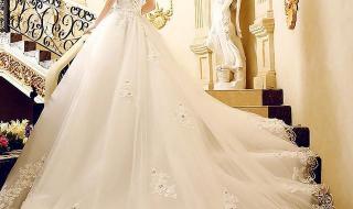 武汉有没有孔雀艺匠婚纱摄影 武汉哪里有婚纱卖