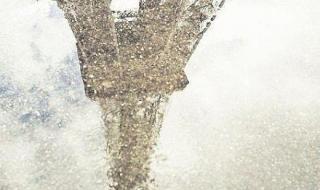 下雨了我在想你出自哪里 下雨的时候会想你